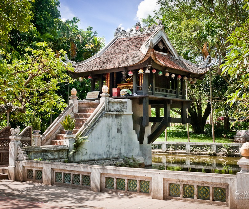 The Ultimate Guide to Visiting One Pillar Pagoda (Chua Mot Cot)