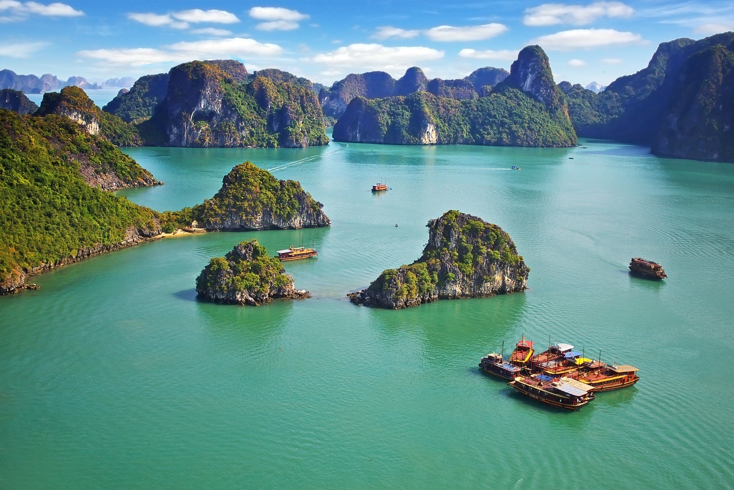 HANOI 6D5N PACKAGE : SAPA - NINH BINH - HALONG BAY ( SIC TOUR )